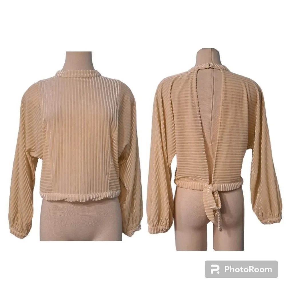 Evidnt Los Angeles Cutout Open Back Velvet Blouse Medium Cream